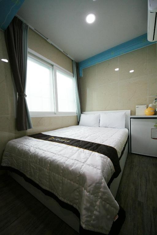 Guesthouse Myeongdong 2 Seoul Room photo